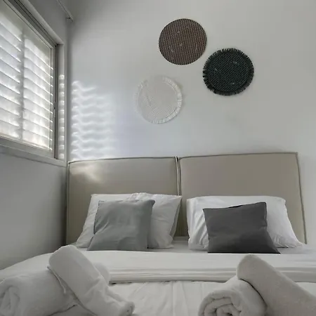 Urban Oasis- 3 Apartments - Prime Tel Aviv - Private Parking - By Bookiz מראה חיצוני תמונה
