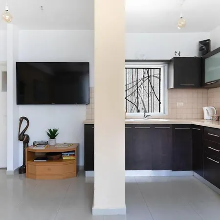 Urban Oasis- 3 Apartments - Prime Tel Aviv - Private Parking - By Bookiz מראה חיצוני תמונה