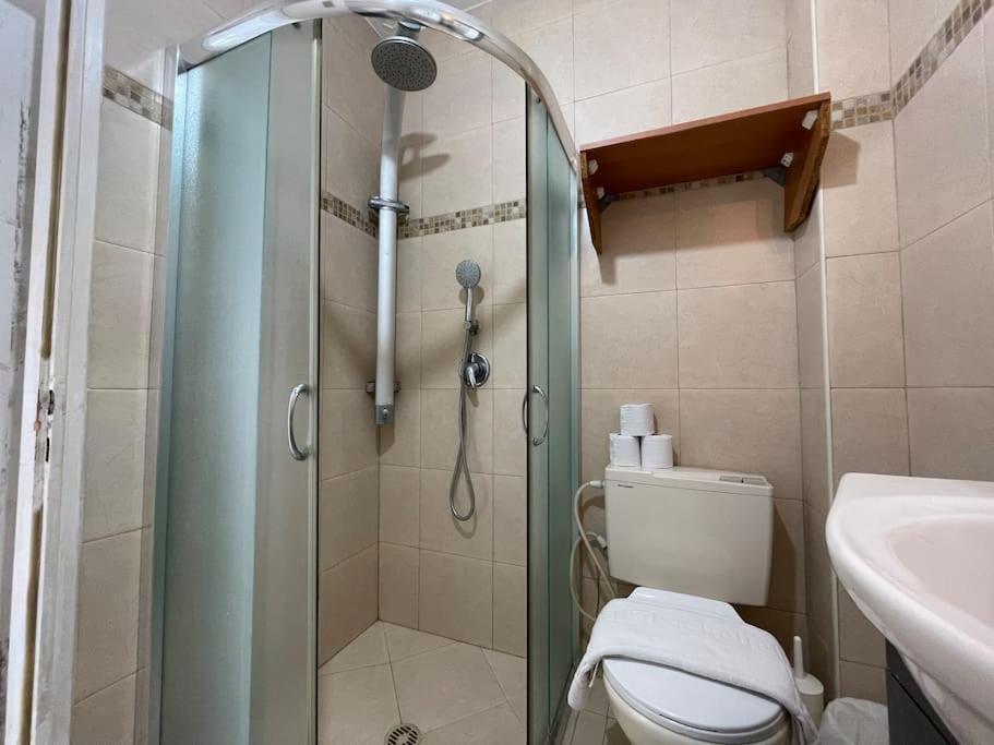Urban Oasis- 3 - Prime - Private Parking - By Bookiz Tel-Aviv