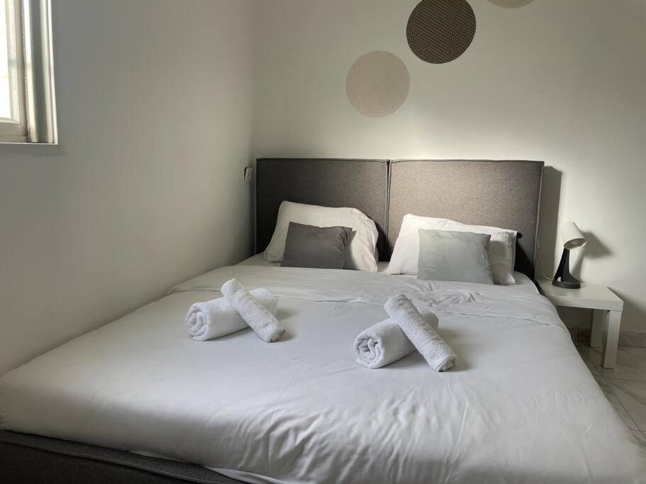 Urban Oasis- 3 - Prime - Private Parking - By Bookiz Tel-Aviv