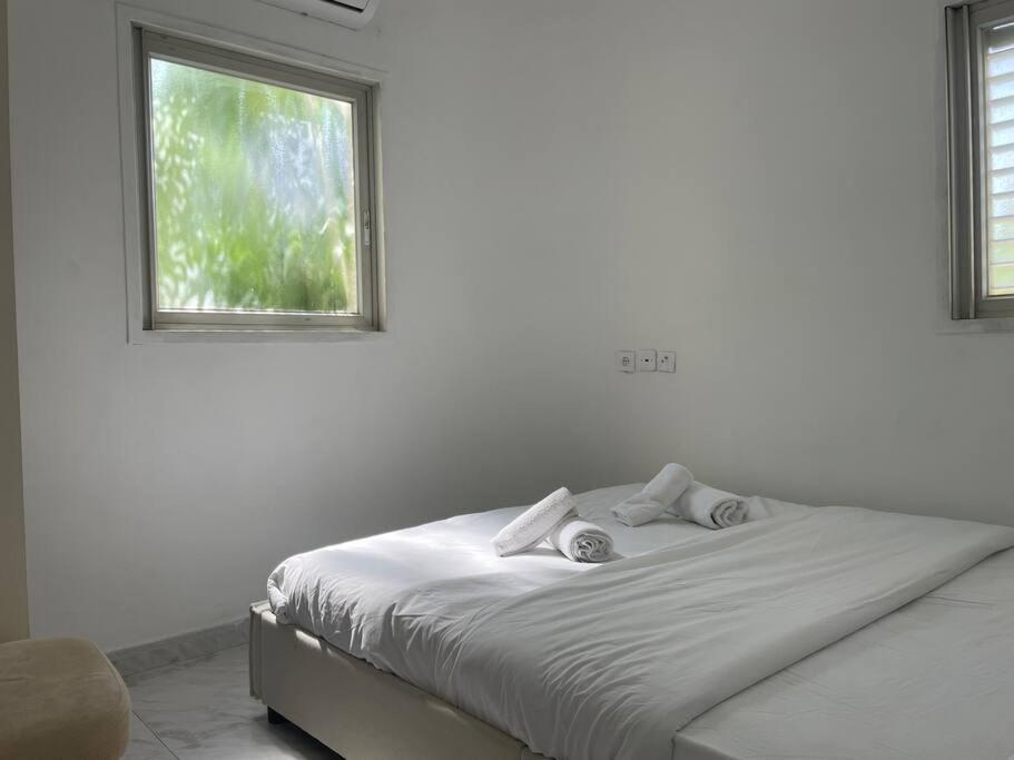 Urban Oasis- 3 - Prime - Private Parking - By Bookiz * Tel-Aviv
