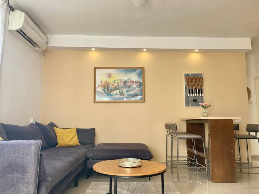 Appartement Urban Oasis- 3 - Prime - Private Parking - By Bookiz Tel-Aviv
