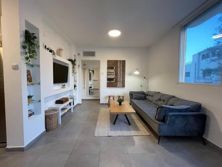 Appartement Urban Oasis- 3 - Prime - Private Parking - By Bookiz