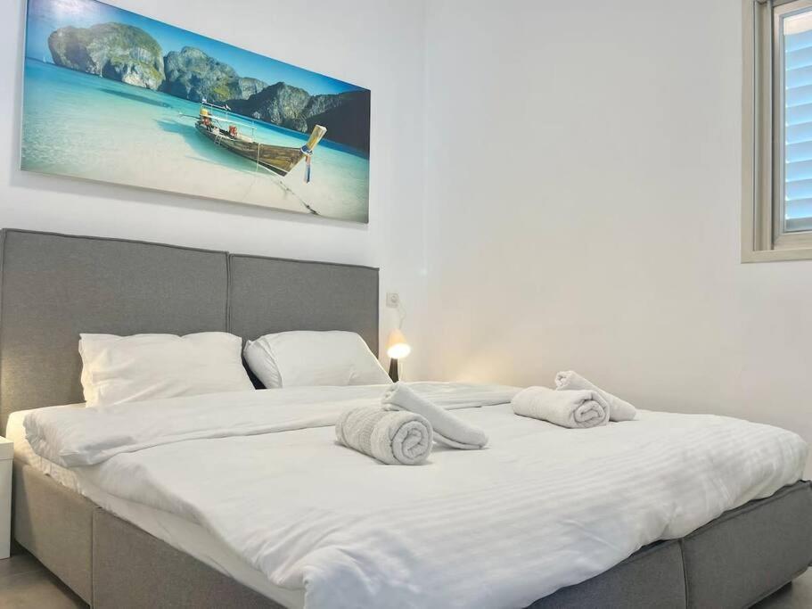 Urban Oasis- 3 - Prime - Private Parking - By Bookiz Appartement